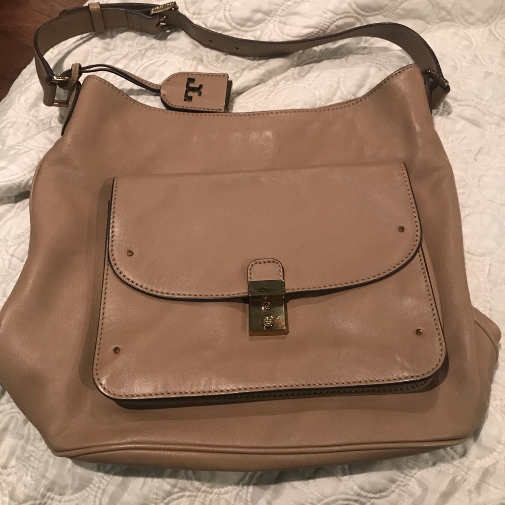 EUC Tory Burch Priscilla bag in Almond